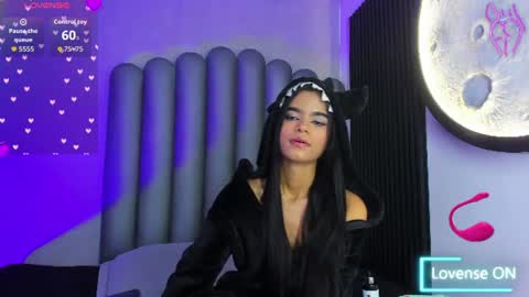 Snapshot of luna_bella_23 chatting on 06.13.26 luna_bella_23 online show from 06.13.26