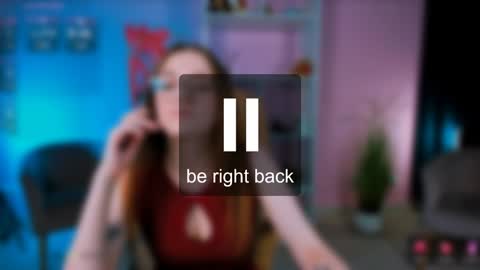 luna_berryy online show from 01.15.25