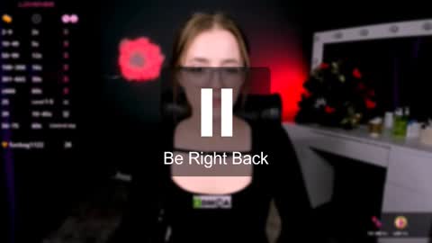 luna_berryy online show from 02.20.25