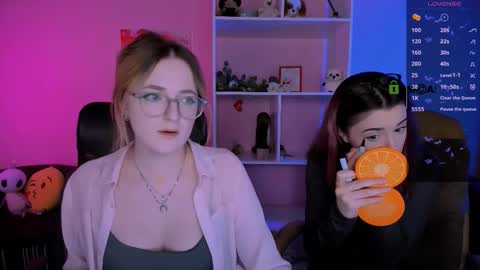 luna_berryy online show from 09.24.25