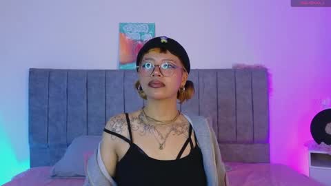 luna_blooms online show from 04.21.26