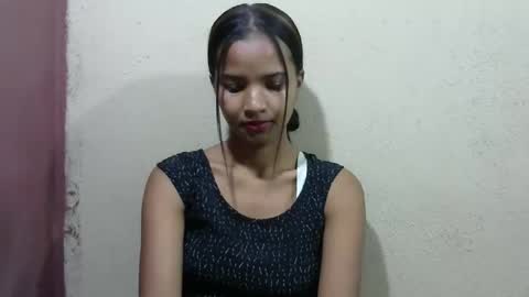 Snapshot of luna_cherry0 chatting on 05.02.26 Laura online show from 05.02.26