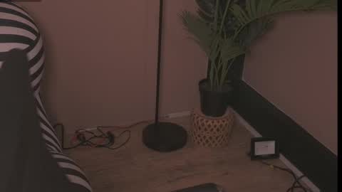 Lunita online show from 04.15.26