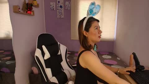 luna_desiree online show from 11.29.25