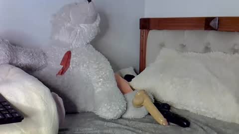 Snapshot of luna_empress chatting on 07.30.26 maskedmalkia online show from 07.30.26