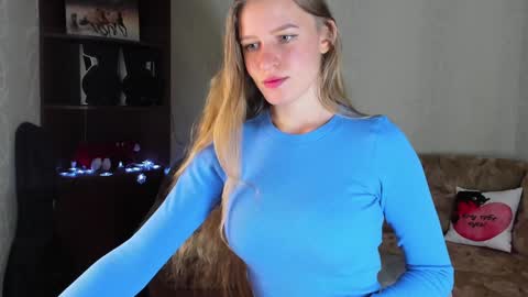 luna_evan online show from 12.06.24