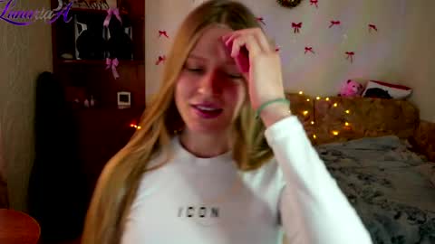 luna_evan online show from 04.15.26