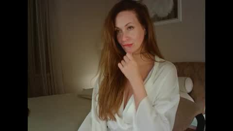 luna_hoti online show from 05.09.26