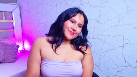 Snapshot of luna_jonez2 chatting on 11.02.25 Luna Jonez online show from 11.02.25