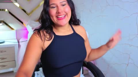 Snapshot of luna_jonez2 chatting on 11.11.25 Luna Jonez online show from 11.11.25