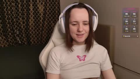 Snapshot of luna_loveeee chatting on 11.24.25 luna_loveeee online show from 11.24.25