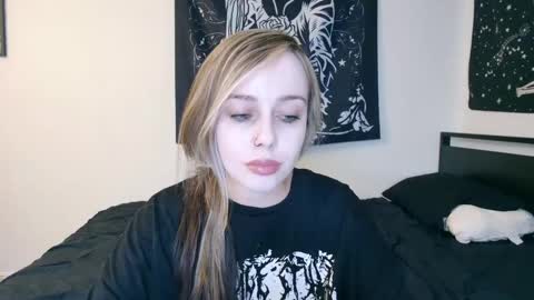 Luna online show from 09.21.25