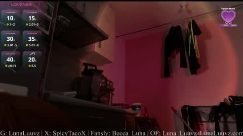 Snapshot of luna_luuvz chatting on 05.29.26 Luna Luuvz online show from 05.29.26