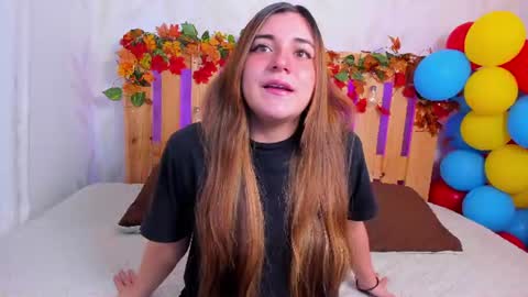 Snapshot of luna_ortiz1 chatting on 07.17.26 Luna Ortiz online show from 07.17.26
