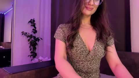 Snapshot of luna_raee chatting on 04.30.26 luna_raee online show from 04.30.26