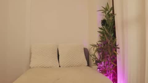 Luna Riva online show from 02.02.26