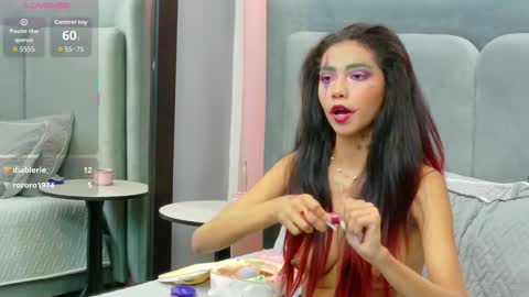 LUNA  online show from 10.08.25