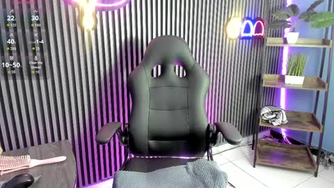 Luna Rosse  online show from 04.22.26