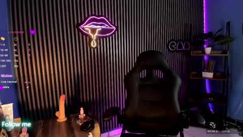 Luna Rosse  online show from 04.24.26