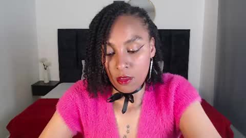 Snapshot of luna_veelvett chatting on 07.17.26 luna online show from 07.17.26