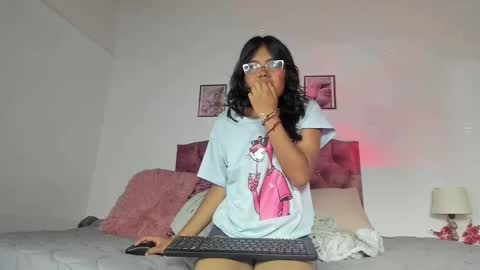 luna_velveth1 online show from 03.03.26