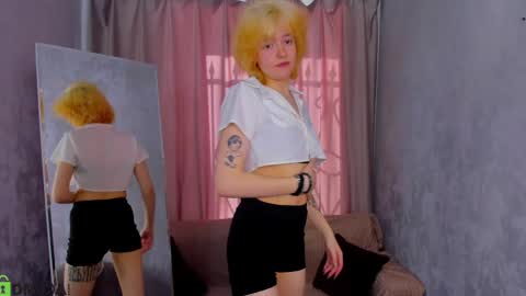 Luna online show from 04.30.26