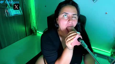 Luna Hatzel online show from 12.10.24