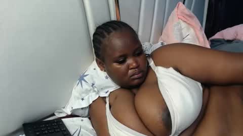 lunabloom01 online show from 10.09.25