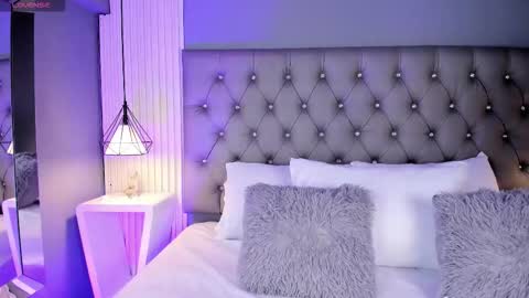 Luna  online show from 01.10.26