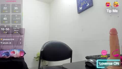 Snapshot of lunabrillante1972 chatting on 06.16.26 lunabrillante1972 online show from 06.16.26