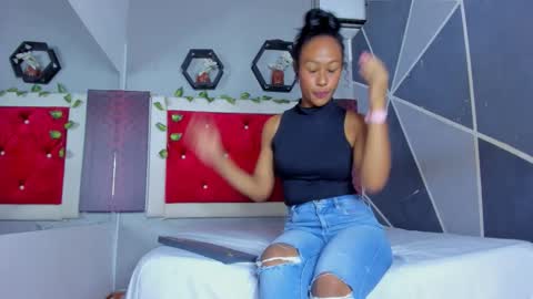 Snapshot of lunabroonks chatting on 02.04.26 Luna online show from 02.04.26