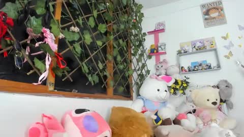 Snapshot of lunacristal_moon chatting on 02.27.25 lunacristal_moon online show from 02.27.25