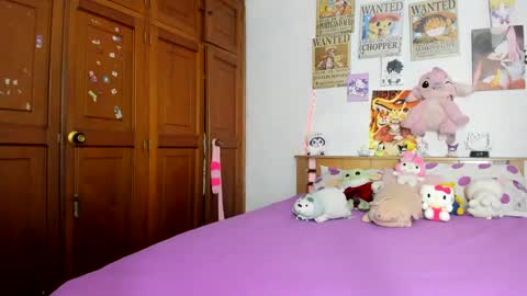 Snapshot of lunacristal_moon chatting on 10.15.25 lunacristal_moon online show from 10.15.25