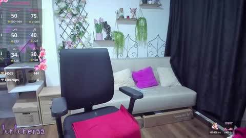 Snapshot of lunagasai_ chatting on 02.13.25 Luna online show from 02.13.25