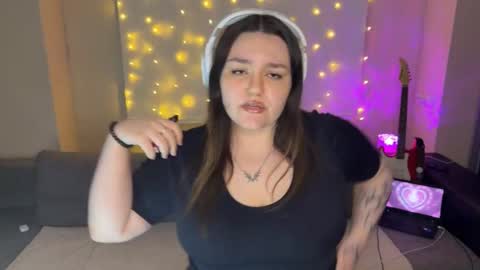 Hi  im Dirrie ntmu  online show from 02.28.26