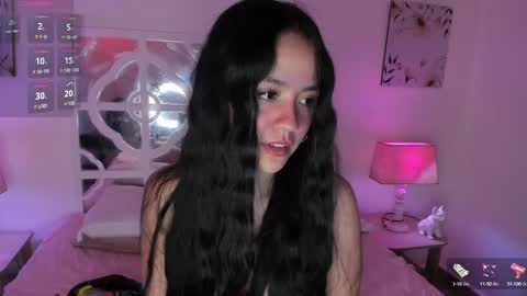 Luna Lasman  online show from 01.17.25