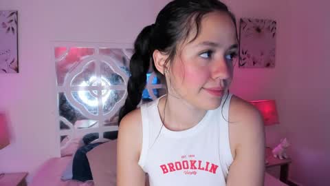 Luna Lasman  online show from 01.20.25