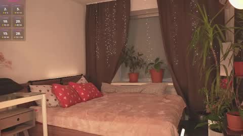 lunalike online show from 04.05.26