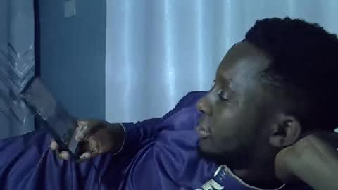 lunalove22_ online show from 10.31.25