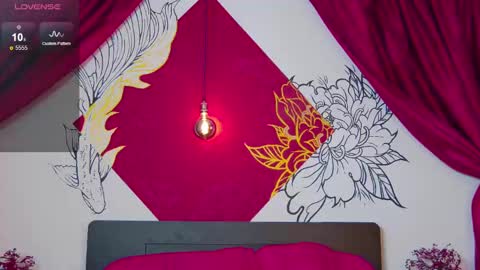 Snapshot of lunamistyc chatting on 09.11.25 Luna online show from 09.11.25