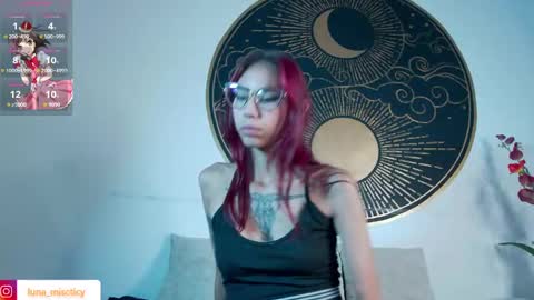 Snapshot of lunamistyc chatting on 09.19.25 Luna online show from 09.19.25