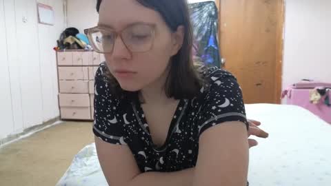 lunaquinn45 online show from 12.26.24