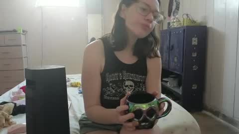 lunaquinn45 online show from 02.22.25