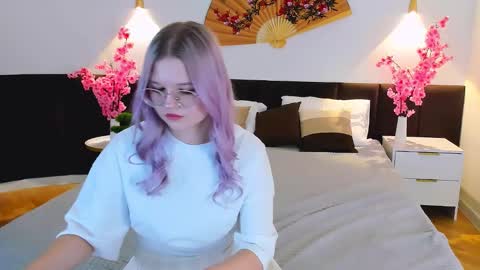 lunariafox online show from 03.14.26