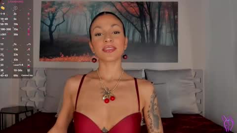 Luna Ruso  online show from 02.12.25