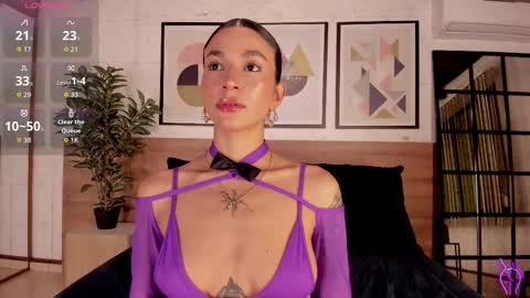 Luna Ruso  online show from 11.05.25