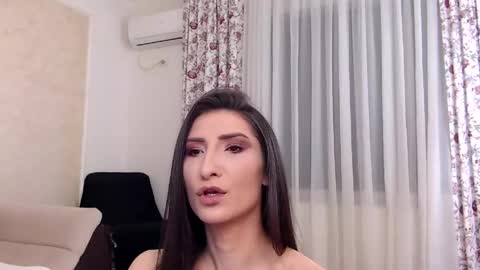 lunastars13 online show from 04.18.26