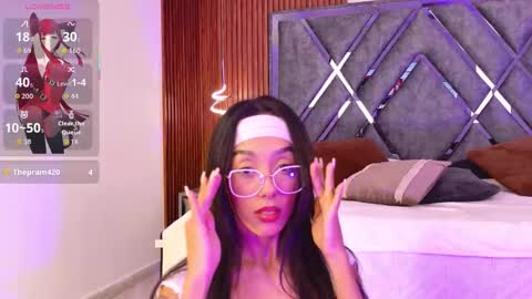 Snapshot of lunavelour_ chatting on 02.14.26 Luna online show from 02.14.26