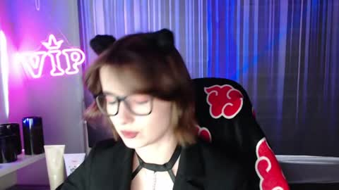 Snapshot of lunaxcherry chatting on 07.21.26 LunaXcherry online show from 07.21.26