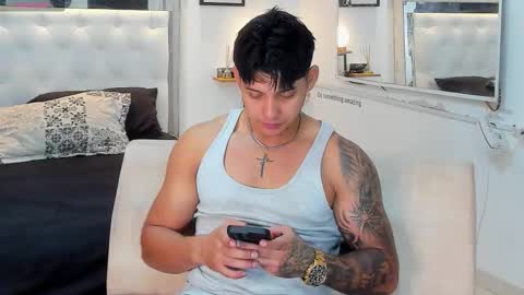 Snapshot of lunay_xtreemboy chatting on 10.24.25 Lunay online show from 10.24.25